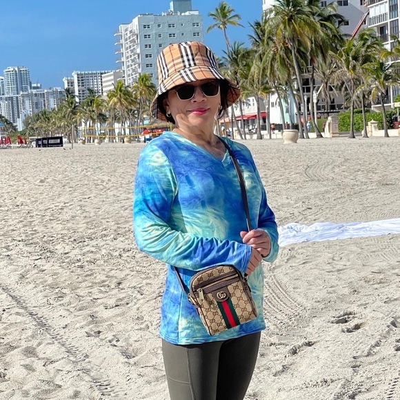 Meet your Posher, Gene - Picture 6 of 8